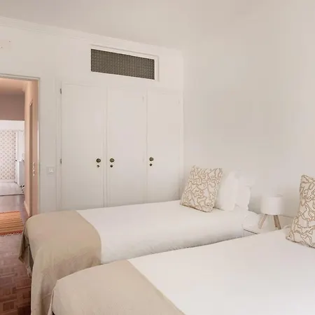 Apartament | Your Family Escape *